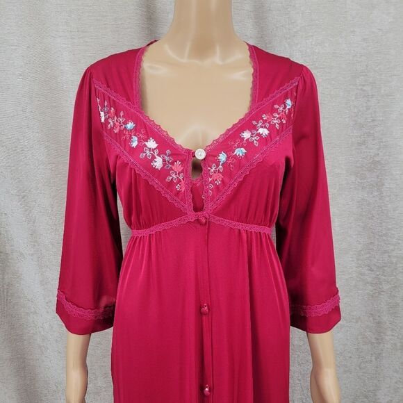 Montgomery Ward Vintage Deep Pink Nightgown and Robe Peignor Set Nylon - Picture 2 of 14
